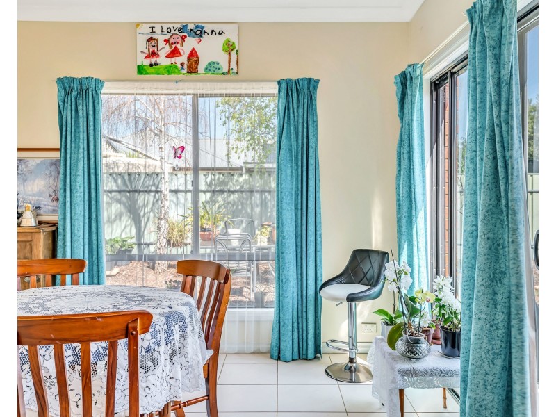 24 Strathmont Drive, Strathalbyn SA 5255