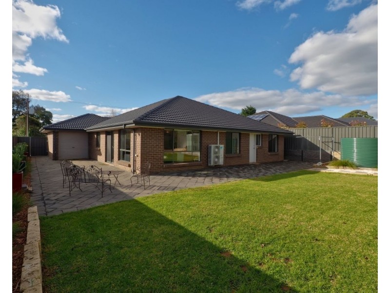 17 Hurling Drive, Mount Barker SA 5251