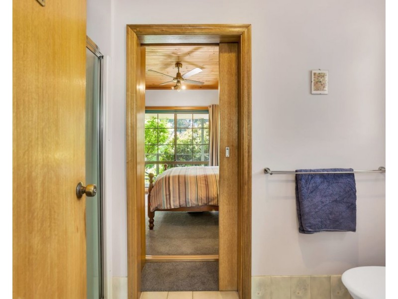 4 Hutchens Road, Woodside SA 5244