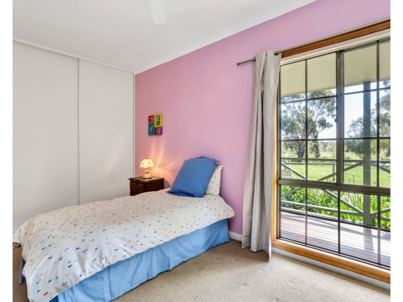 4 Hutchens Road, Woodside SA 5244