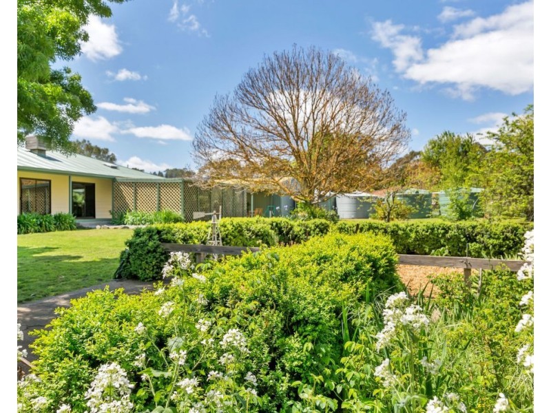 4 Hutchens Road, Woodside SA 5244
