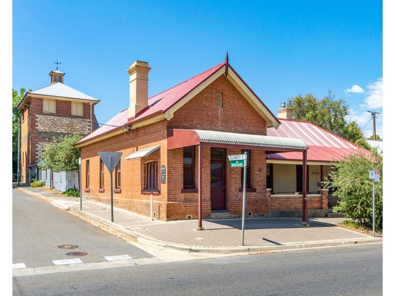 9 Elizabeth Street, Oakbank SA 5243