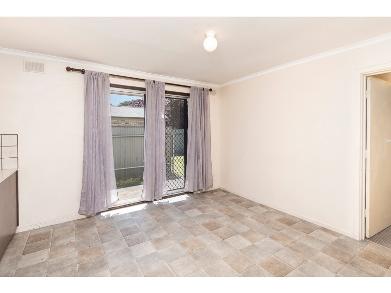 6 Adelaide Road, Mount Barker SA 5251