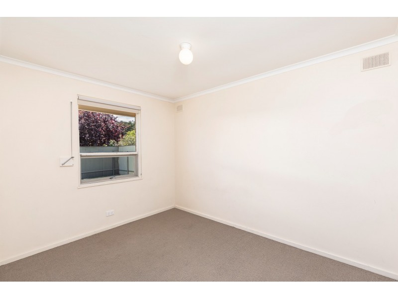 6 Adelaide Road, Mount Barker SA 5251
