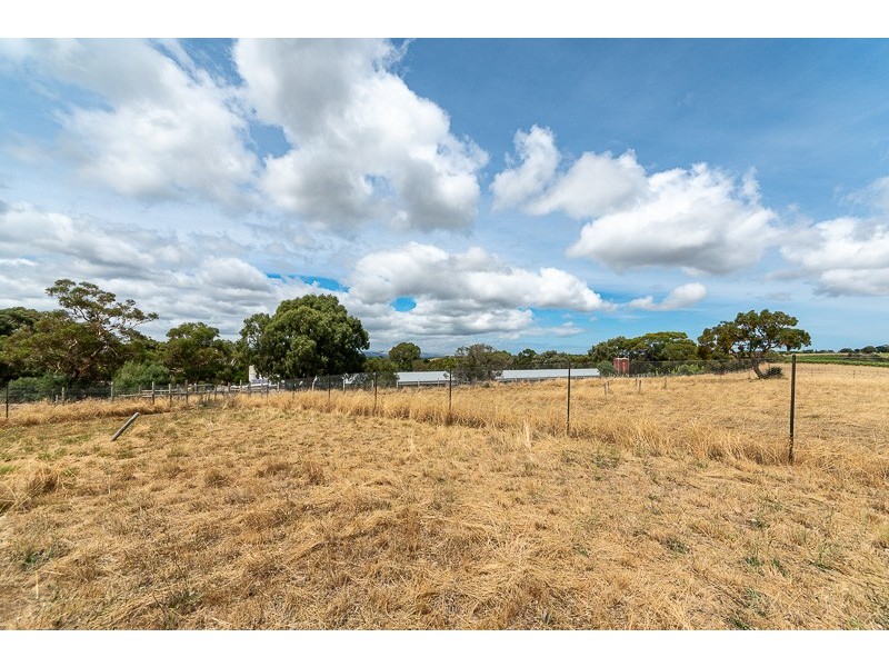 67 Brookmans Road, Blewitt Springs SA 5171