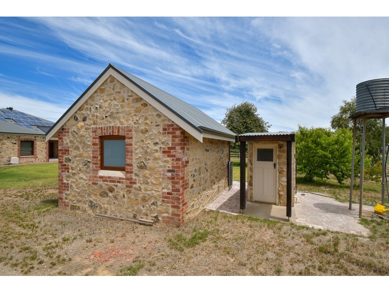31 Swamp Road, Uraidla SA 5142