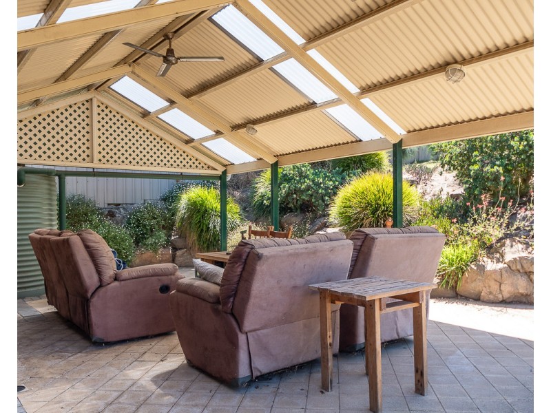 15 Adelaide Road, Tungkillo SA 5236