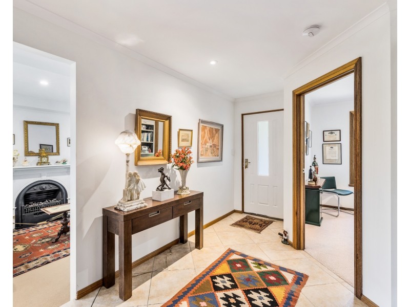 8 Nicholas Paech Drive, Hahndorf SA 5245