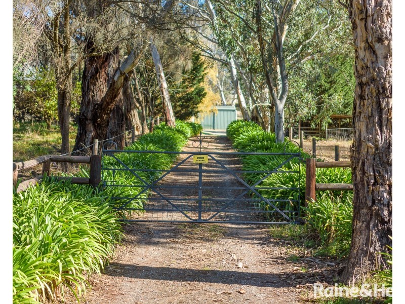 16 Bald Hills Road, Blakiston SA 5250