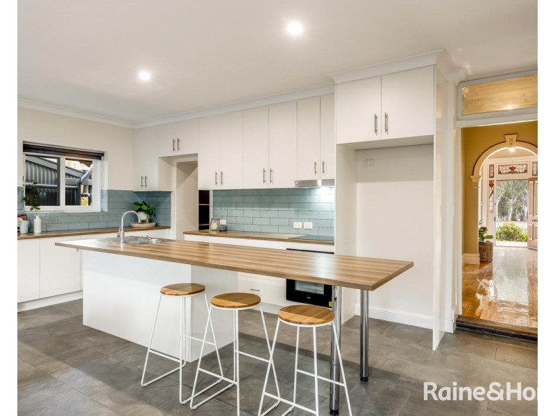 240 Onkaparinga Valley Road, Oakbank SA 5243