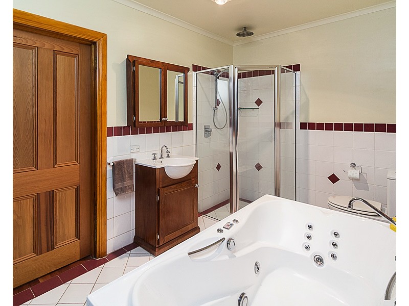 28 Elizabeth Street, Oakbank SA 5243