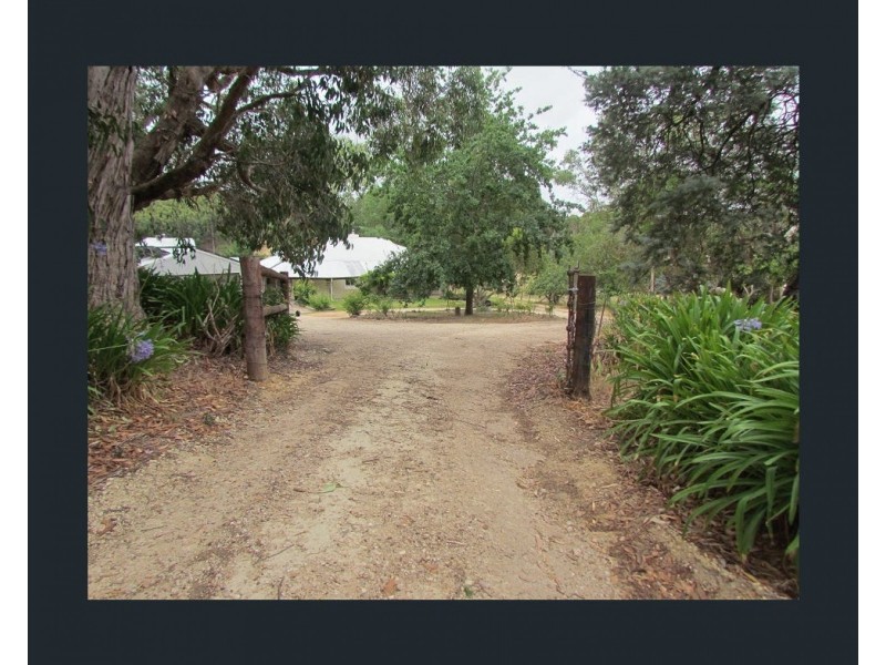 16 Bingfield Lane, Meadows SA 5201