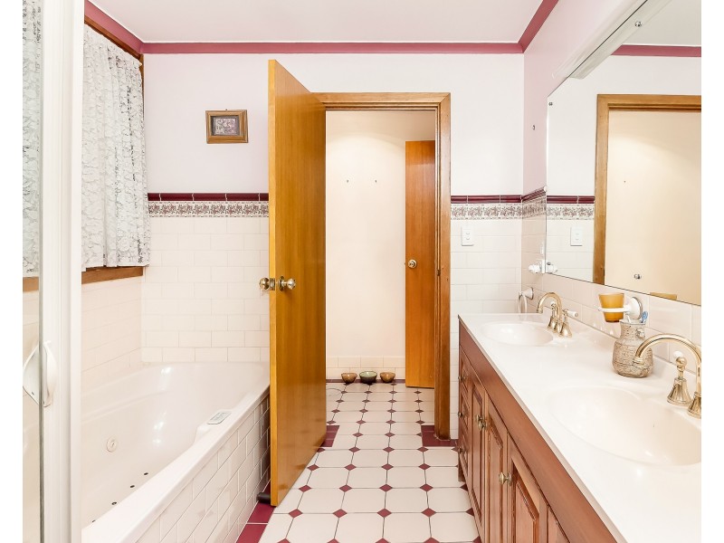 8 Glebe Road, Balhannah SA 5242