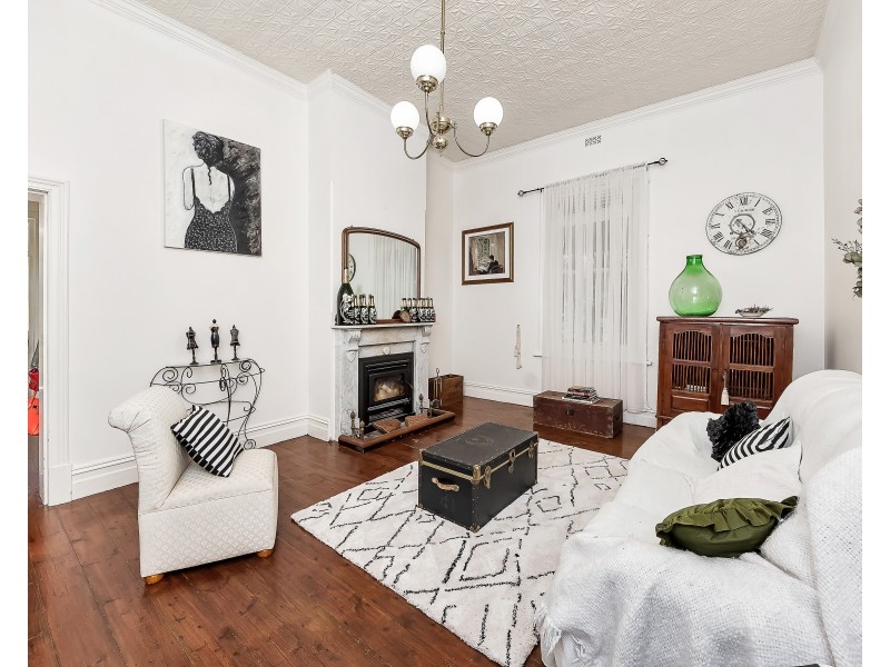 14 Sandow Road, Verdun SA 5245