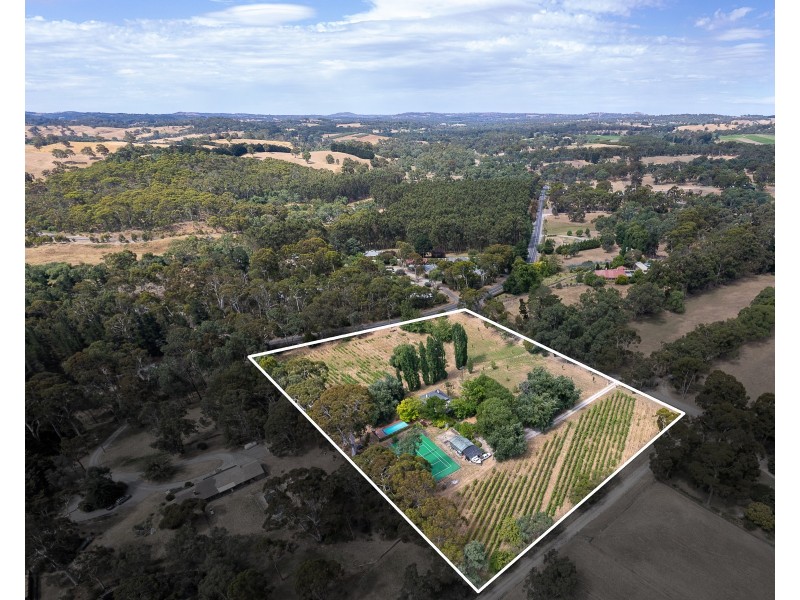 14 Sandow Road, Verdun SA 5245