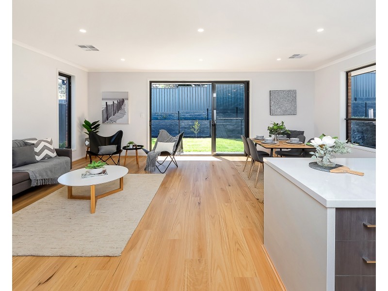 31 Amblemead Drive, Mount Barker SA 5251