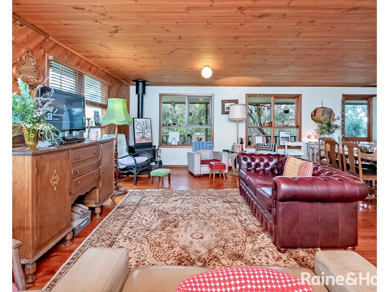 2 Edmonds Street, Macclesfield SA 5153