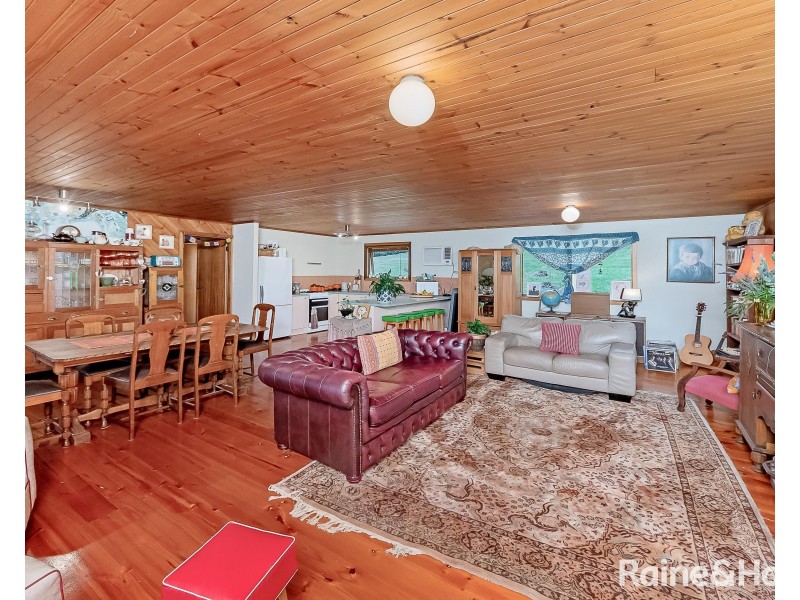 2 Edmonds Street, Macclesfield SA 5153