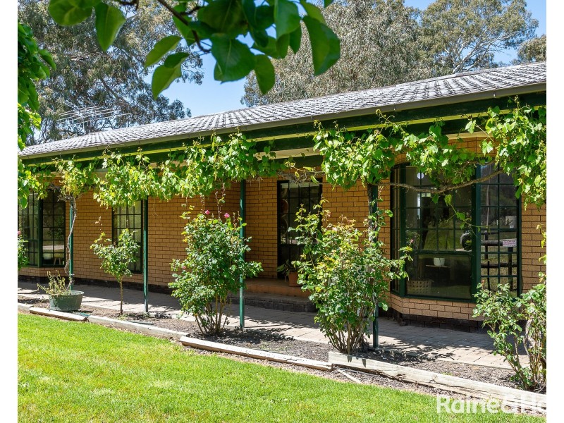 134 Size Road, Oakbank SA 5243