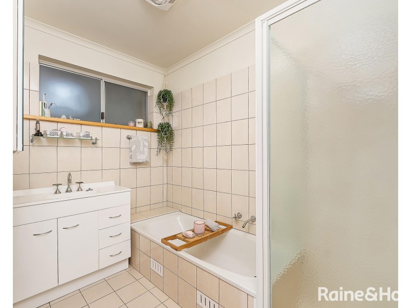 17 Billabong Road, Goolwa South SA 5214