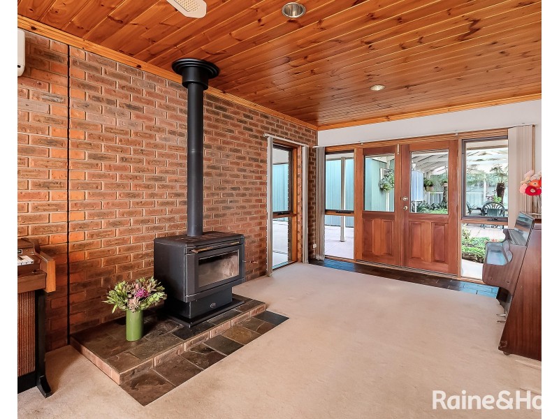 8 Symonds Drive, Mount Barker SA 5251