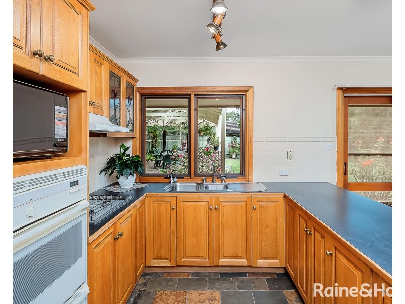 8 Symonds Drive, Mount Barker SA 5251