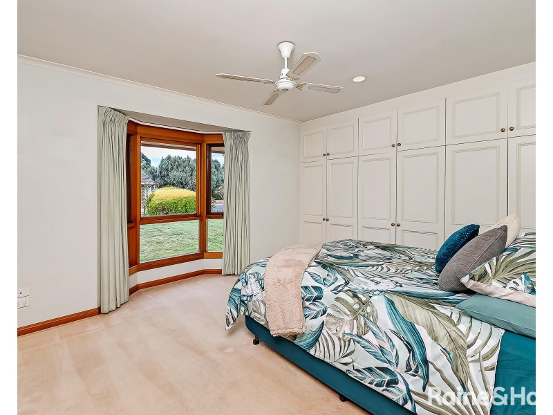 8 Symonds Drive, Mount Barker SA 5251