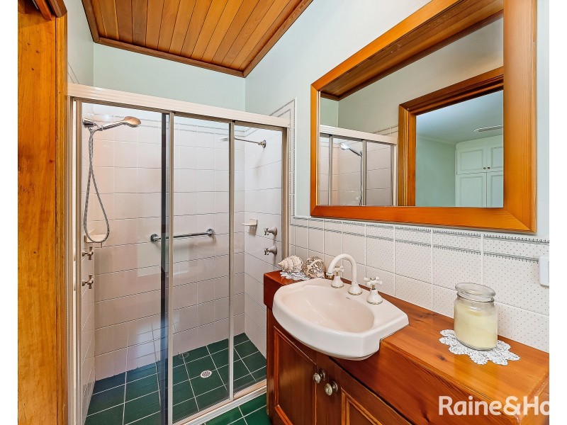 8 Symonds Drive, Mount Barker SA 5251