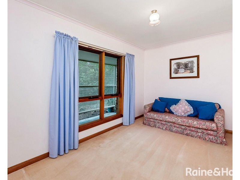 8 Symonds Drive, Mount Barker SA 5251