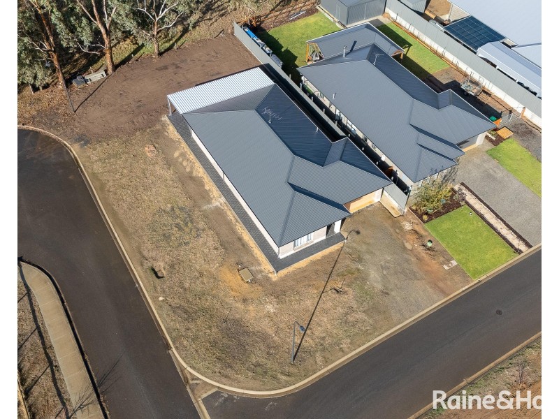 1 Ivan Court, Charleston SA 5244