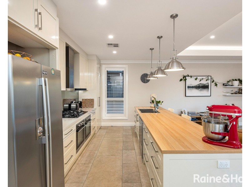 12 Ambleside Road, Hahndorf SA 5245