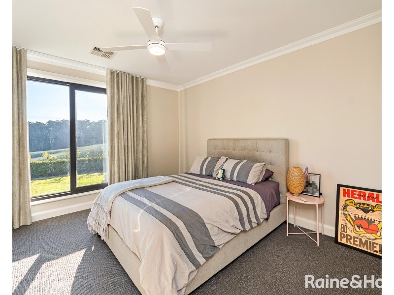 12 Ambleside Road, Hahndorf SA 5245