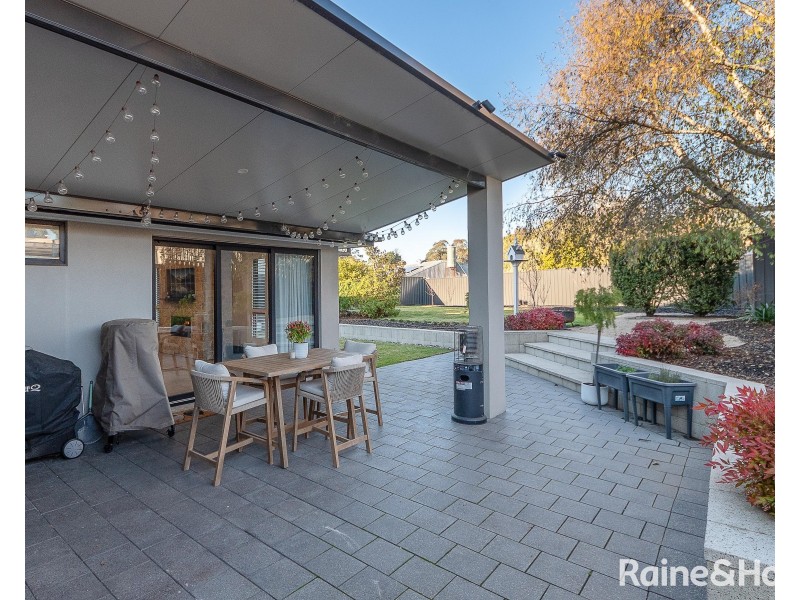 12 Ambleside Road, Hahndorf SA 5245