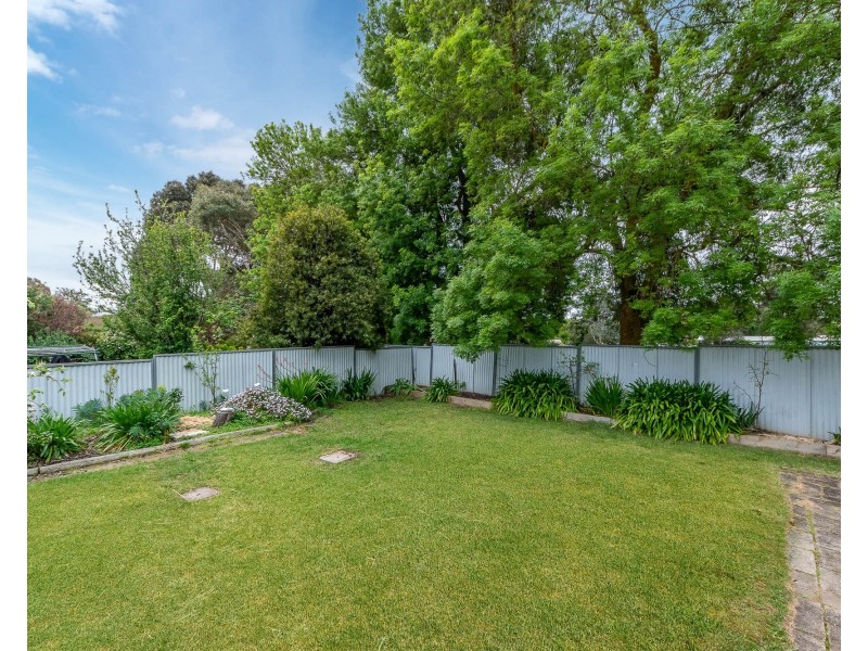 19 Hughes Street, Mount Barker SA 5251