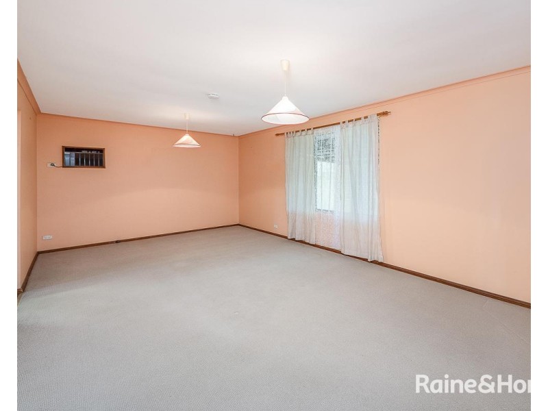 11 Cedar Grove, Mount Barker SA 5251