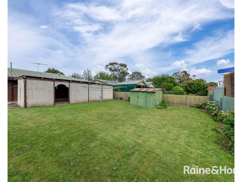 11 Cedar Grove, Mount Barker SA 5251
