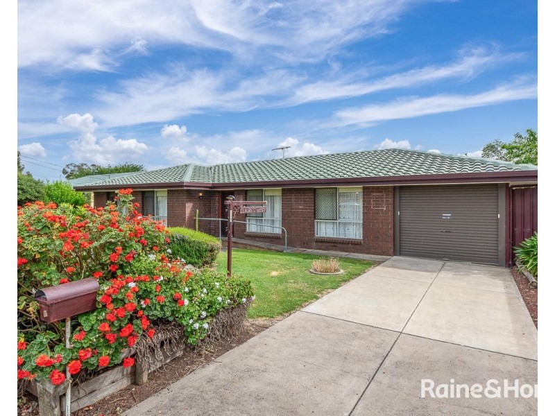 11 Cedar Grove, Mount Barker SA 5251