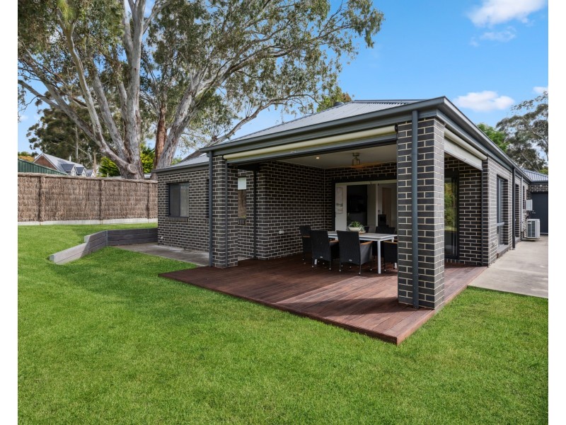 3 Pike Street, Oakbank SA 5243