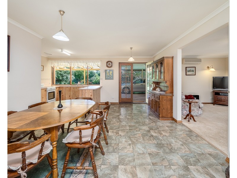 10 Hughes Street, Mount Barker SA 5251