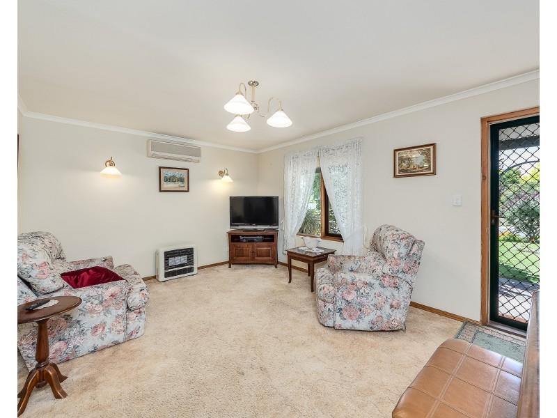 10 Hughes Street, Mount Barker SA 5251