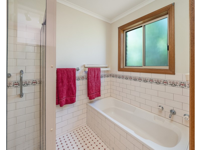 10 Hughes Street, Mount Barker SA 5251