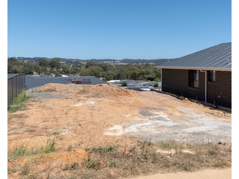 44 Amblemead Drive, Mount Barker SA 5251