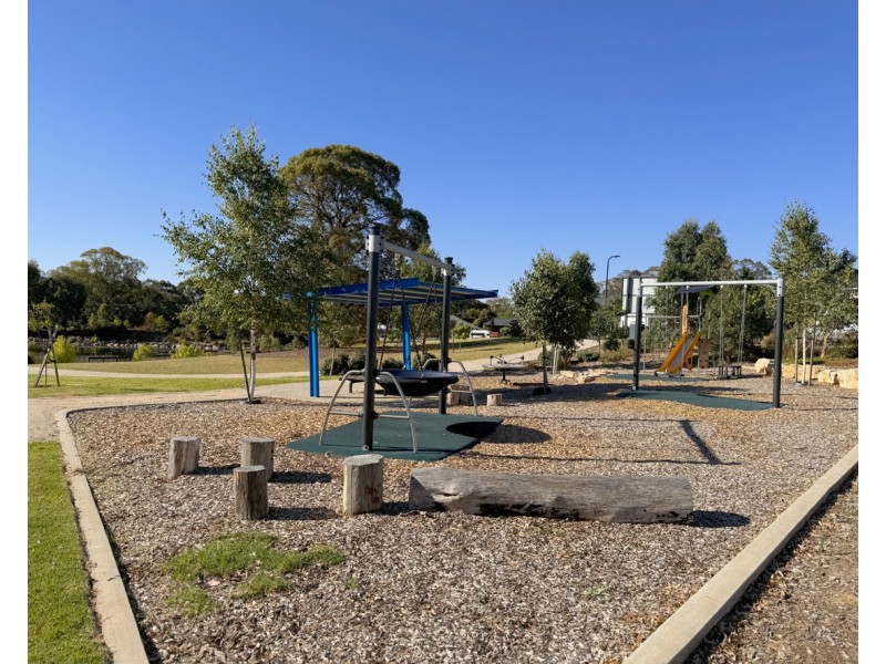 44 Amblemead Drive, Mount Barker SA 5251