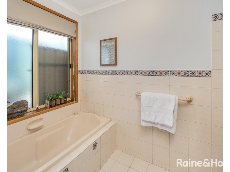 55 Jacaranda Drive, Woodside SA 5244