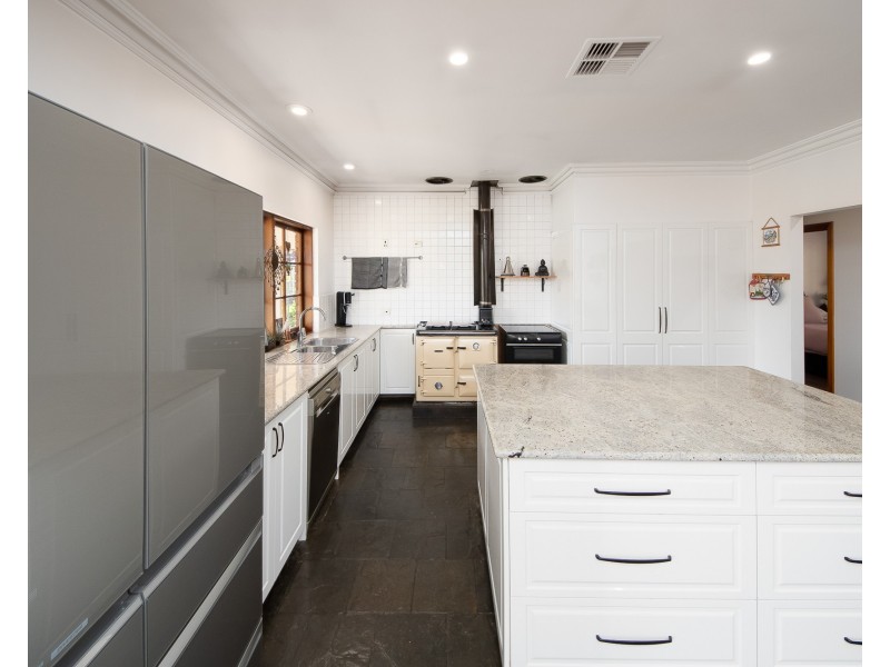 32 Storch Lane, Hahndorf SA 5245