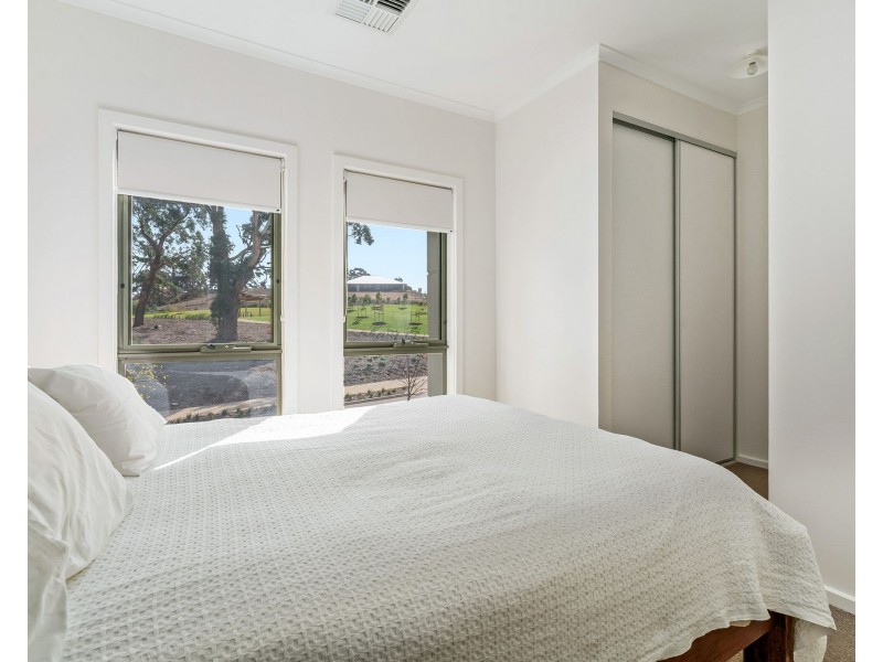 33 Croft Lane, Mount Barker SA 5251