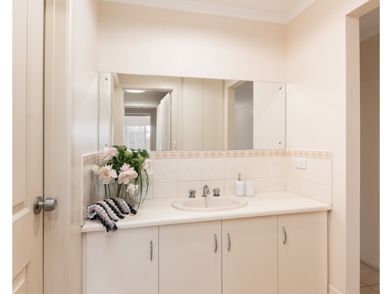 2 Sheidow Close, Mount Barker SA 5251