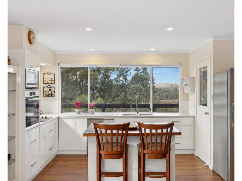 118 Shillabeer Road, Oakbank SA 5243