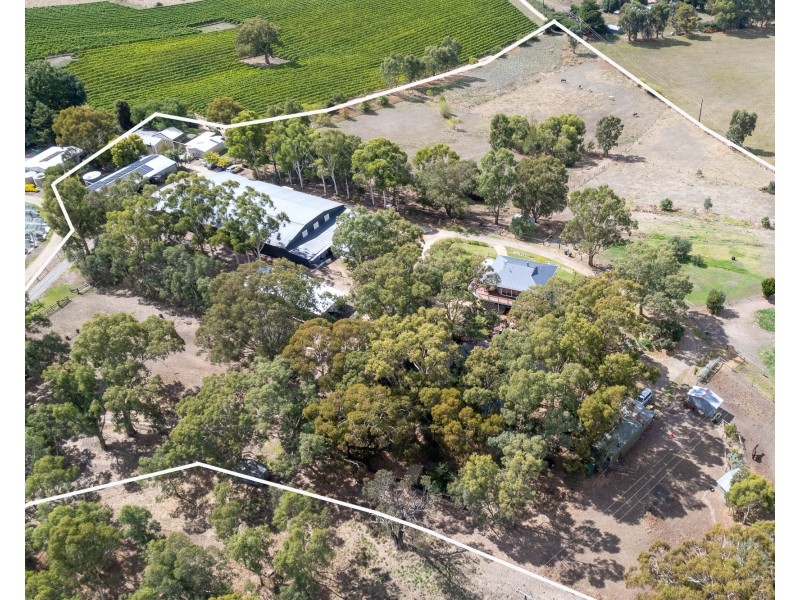 118 Shillabeer Road, Oakbank SA 5243