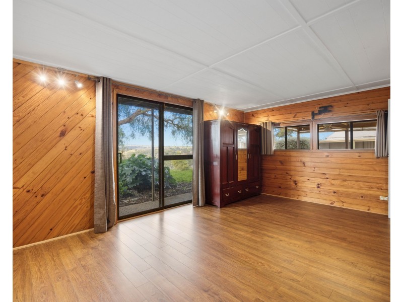 118 Shillabeer Road, Oakbank SA 5243